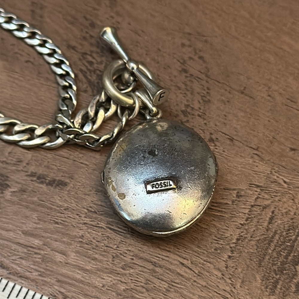 Fossil Locket - Picture 3 of 5